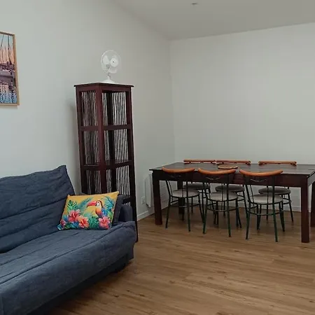 Apartment T4 Familial Avec Terrasse Privative