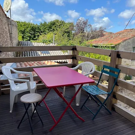 T4 Familial Avec Terrasse Privative * Saujon