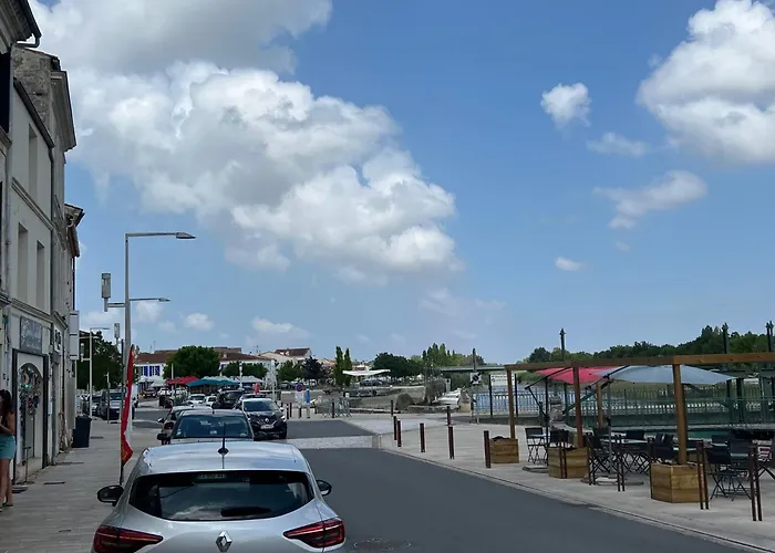 T4 Familial Avec Terrasse Privative * Saujon