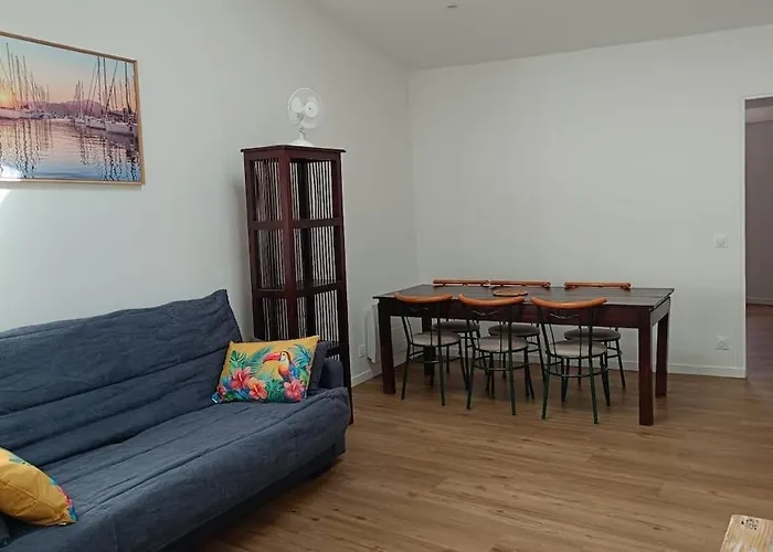 Apartment T4 Familial Avec Terrasse Privative