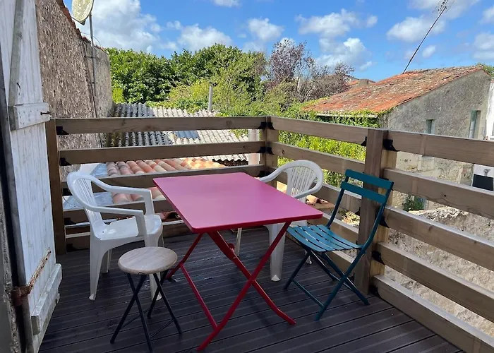 T4 Familial Avec Terrasse Privative * Saujon